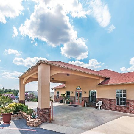 Days Inn By Wyndham Gainesville Exterior foto